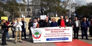 emekliler-insanca-yasanacak-maas-istiyor