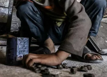 Çocuklar çocuk olamıyor