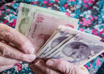 Çalışan emekliye ikramiye kabul edildi