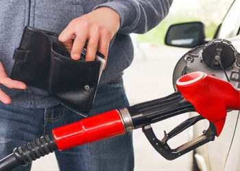 Akaryakıt zamları hız kesmiyor!