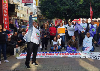 Emekliler: ”Bin Liranız Sizin Olsun”