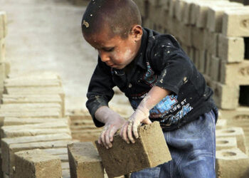 23 Nisan Çocuk Bayramında çocuk işçiler!