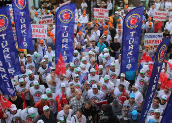 Türk-İş, 81 ilde basın açıklaması yaptı