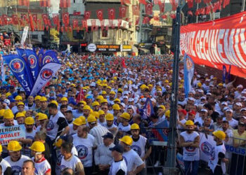 Türk-İş Tandoğan’a çağırıyor