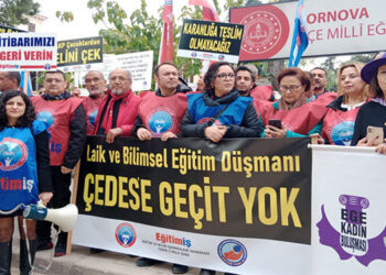 Eğitim-İş: Okullarda dersi öğretmenler verir!