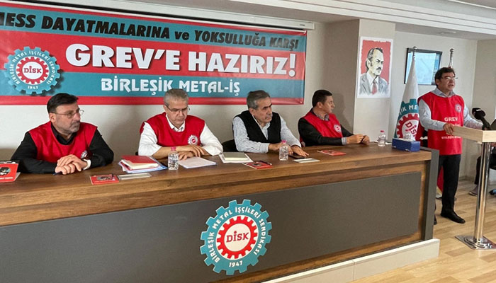 Metal işçisi MESS dayatmalarına karşı grev alanlarında!