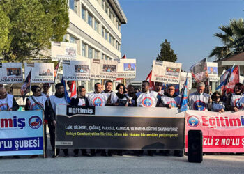 Bakan Tekin’e gelişim raporu: “Bir gün okula aç git, günü bir simit bir ayranla geçir”