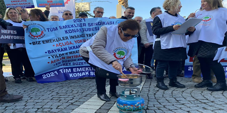 “Emekli bayram ikramiyesi hepsi birden yatsa ne olacaktı ki?”