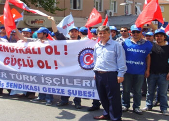 Bayer Türk işçisi örnek bir sözleşmeye imza attı