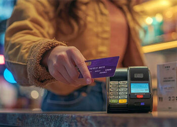 Tüketici artık geliriyle değil, borçla hayatını sürdürüyor: Borçsuz hayat lüks haline geldi