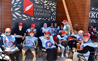 Kamu işçilerinden ilk grev İzmir Katip Çelebi Üniversitesi’nden