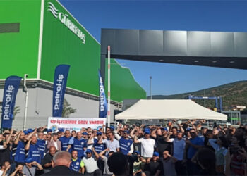 Gübretaş işçisi grev alanında!