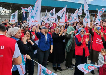 Kadın metal işçileri yol gösteriyor