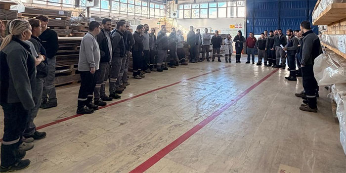 MESS’e bağlı fabrikalarda uyarı eylemleri: “Biz kazanacağız!”