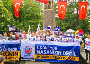 Birleşik Kamu-İş’ten üst düzey kamu görevlilerine ek zam eleştirisi