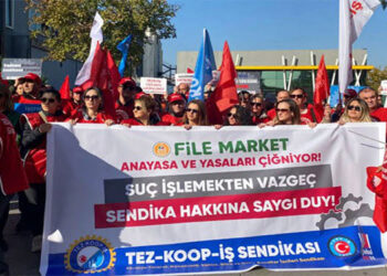 Emekçi dört bir yanda ayakta