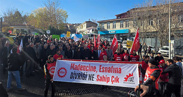 Direnen işçiler umut veriyor: Havayı ısıtan direnişler dayanışmayla büyüyor