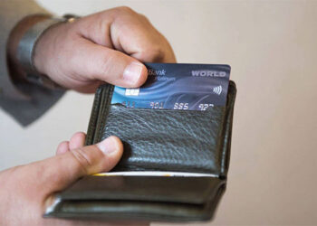 Geçim sıkıntısı kredi kartına yöneltiyor