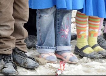 Yoksulluk çocuğun tabağını boşalttı