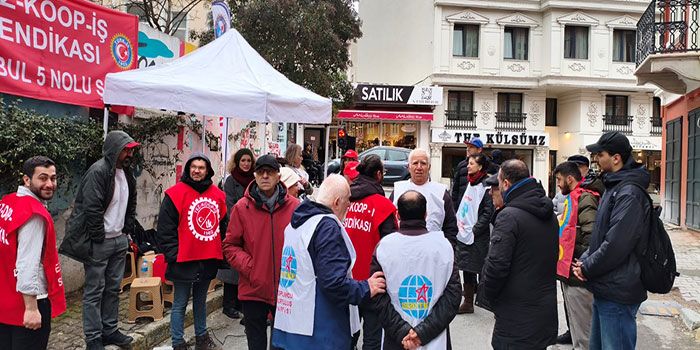 1920 TKP'den İtalyan Lisesi grevi ile dayanışma: Yaşasın Birlik, Dayanışma!