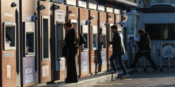 Geçim krizi bankalara yaradı: Bankalar kasalarını faizle dolduruyor