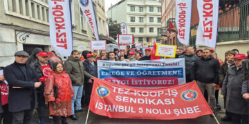 Türk Öğretmenlerin direnişi İtalyan basınında