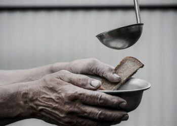 Dört kişilik bir ailenin açlık sınırı 32 bin 553 lira oldu