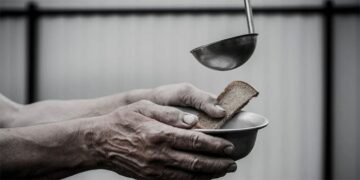 Dört kişilik bir ailenin açlık sınırı 32 bin 553 lira oldu