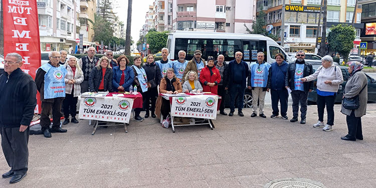Mersinli Emekliler: “Yoksullaştırıcı iktidar, hepimizi yoksullaştırıyor”
