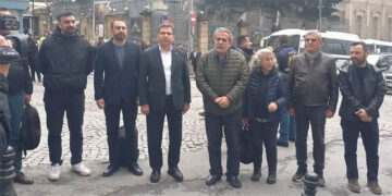 Sendikalardan İran Konsolosluğuna ziyaret: “İran halkının yanındayız!”