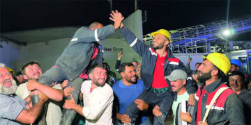 Özşen Madencilik işçileri kazanımlarını 15-16 Haziran direnişine armağan etti