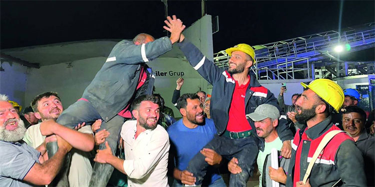 Özşen Madencilik işçileri kazanımlarını 15-16 Haziran direnişine armağan etti